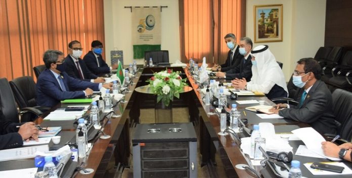 OIC chief discusses prospects of cooperation with Bangladeshi official