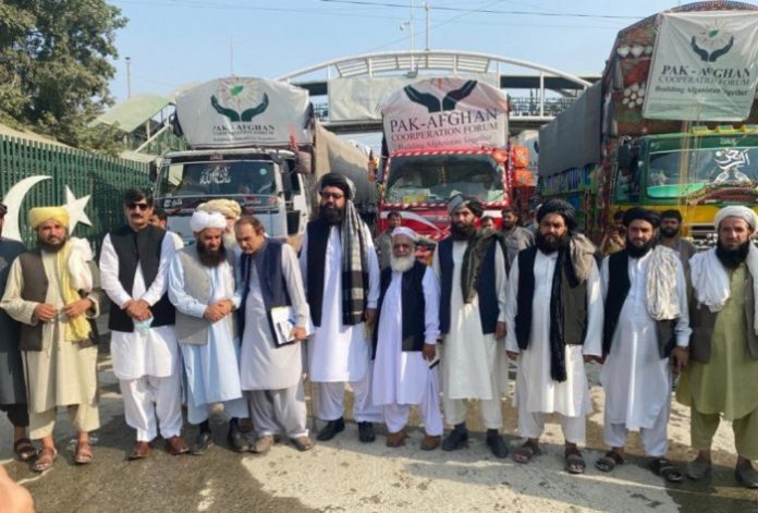 Pakistan delivers humanitarian assistance to Afghanistan