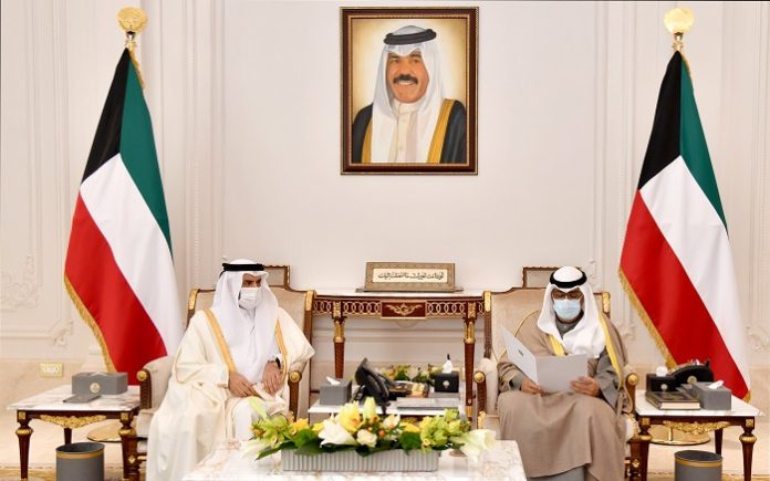 Emir of Kuwait receives invitation from Qatari counterpart to attend UN LDC5 in Doha